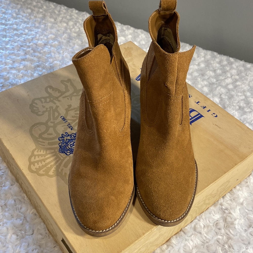 Blondo wedge heeled suede boots Waterproof- size 7.5 beautiful condition! - Picture 3 of 9